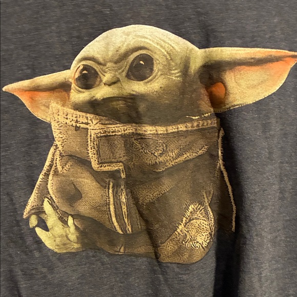 Star Wars Cropped T-Shirt with Baby Yoda Graphic - Picture 2 of 4